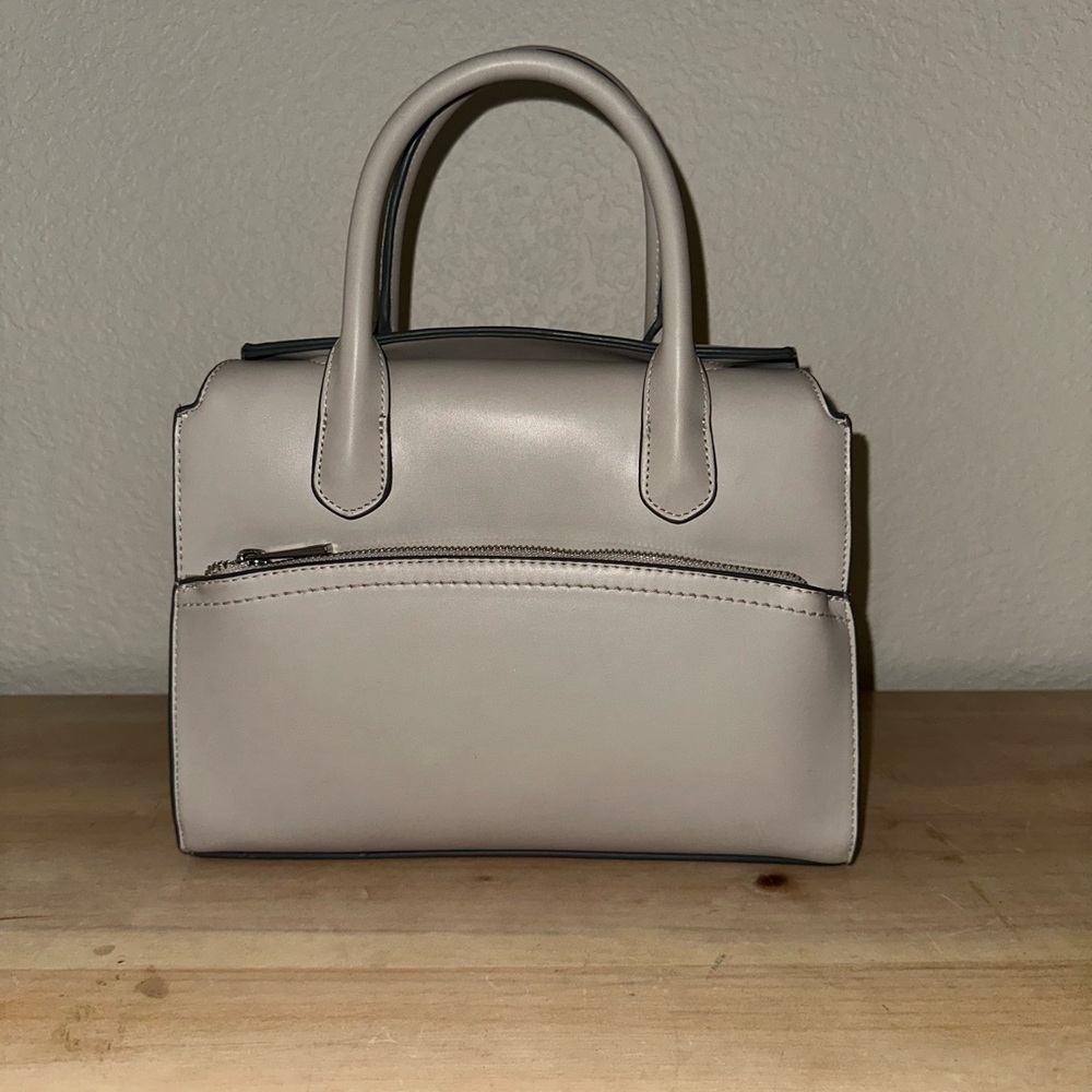 Elegant Cream Handbag